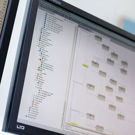 Software zum Thema Master Data Management wird auf einem Bildschirm angezeigt.